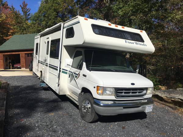 2001 Fourwinds RV - Mint Condition for sale in Basye, VA – photo 2