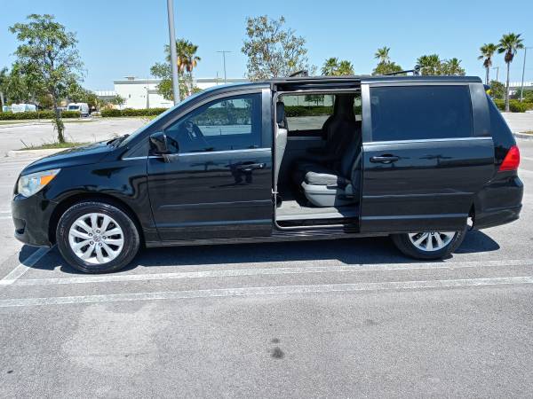 For Sale Volkswagen Routan 2012 for sale in Miami, FL – photo 23