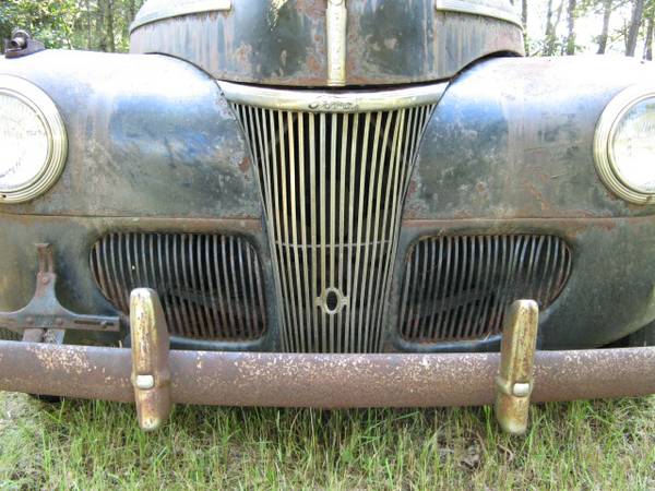1941 Ford 2dr Deluxe Sedan for restoration or parts. Flat Head V8 for sale in Wausau, WI – photo 18