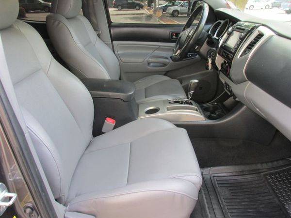 2013 Toyota Tacoma Limted PreRunner SR5 Double Cab Long Bed for sale in Petaluma , CA – photo 16