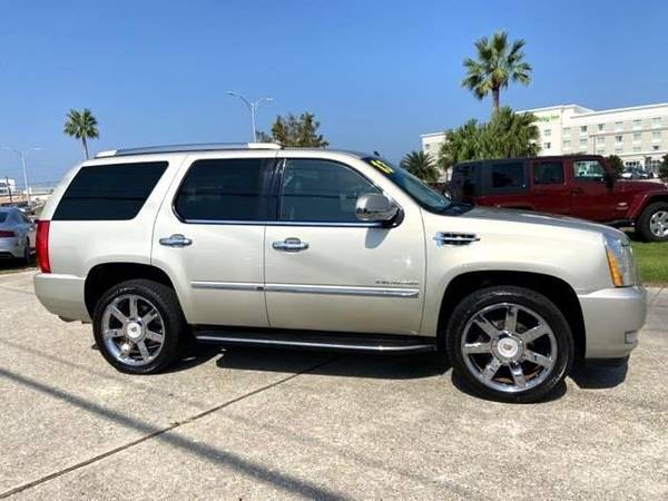 2013 Cadillac Escalade Luxury - EVERYBODY RIDES! for sale in Metairie, LA – photo 3