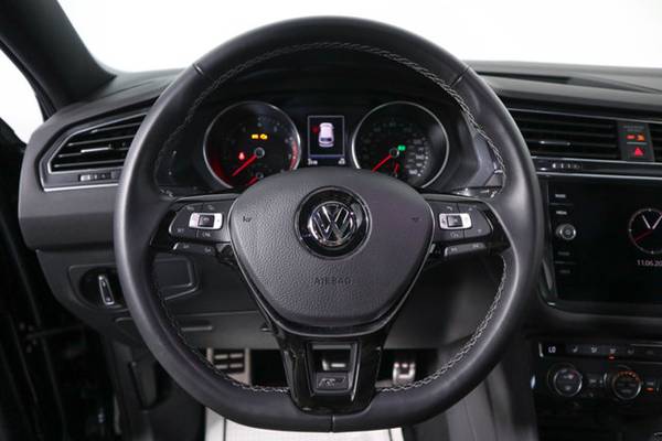 2018 Volkswagen Tiguan, Deep Black Pearl Metallic for sale in Wall, NJ – photo 16