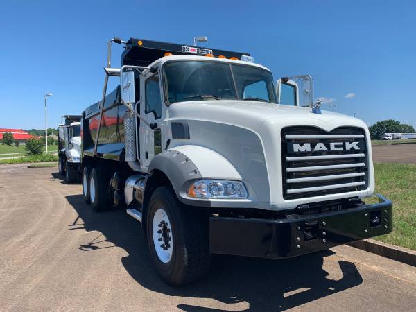 2017 Mack GU813 Dump Truck - $132,500 for sale in Jasper, KY – photo 9