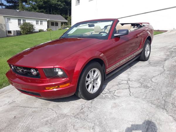 2006 Ford Mustang convertible one owner with 35k for sale in Bristol, TN