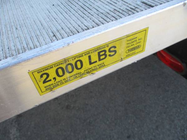 2015 Isuzu NQR NRR 20 FOOT BOX TRUCK W/ LIFTGATE 31K MILES DIESEL for sale in south amboy, NJ – photo 8