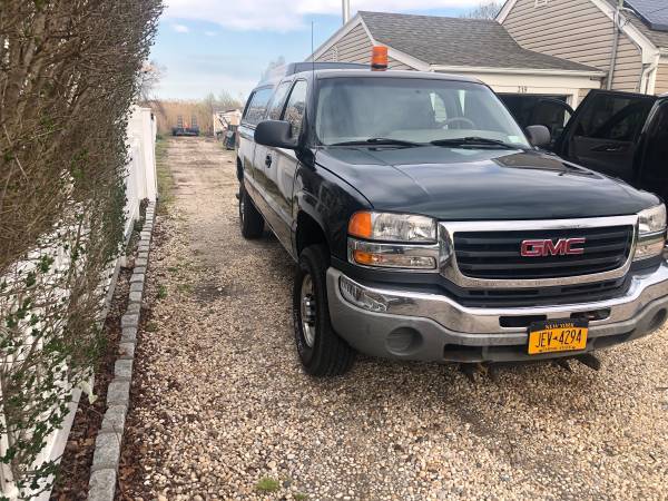 2005 gmc 3500 4wd winter is coming for sale in Sayville, NY – photo 9