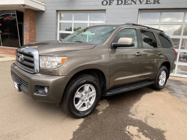 2012 Toyota Sequoia SR5 5 7L 4WD 3rd Row Leather Heated Seats - cars for sale in Englewood, CO – photo 5