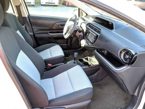 2015 Toyota Prius c hybrid pkg2 bluetooth cd 50mpg 112k for sale in Walpole, RI – photo 21
