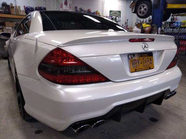 BEAUTIFUL WHITE/WHITE 07 MERCEDES BENZ SL550 SL63 UPGRADES 77K MILES for sale in Melville, NY – photo 20
