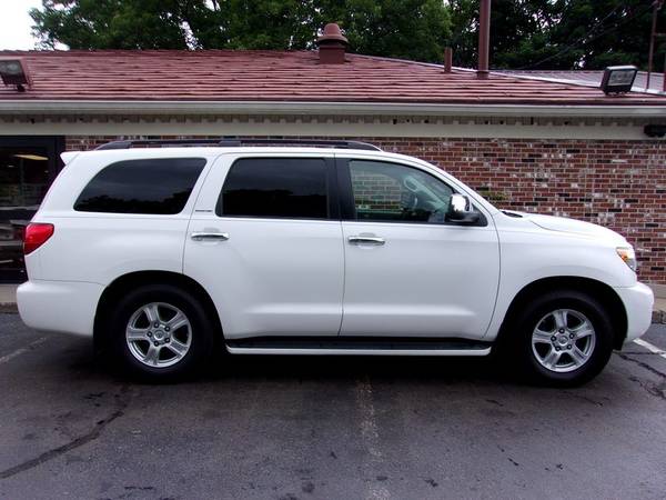 2008 Toyota Sequoia Limited 4x4, 139k Miles, Auto, White/Grey, Nice!! for sale in Franklin, MA – photo 2