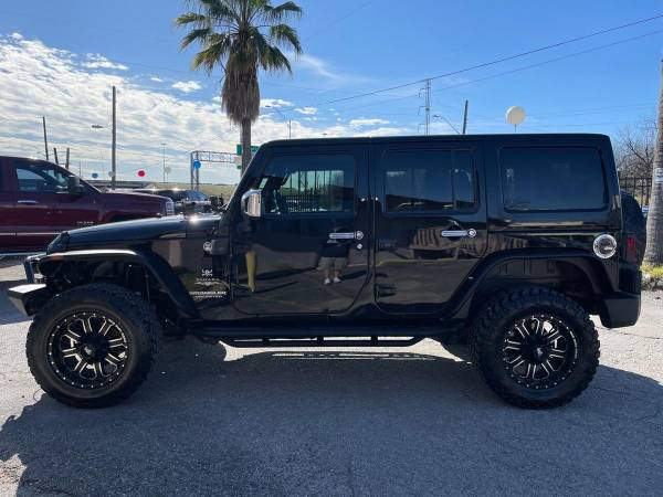 2012 Jeep Wrangler Unlimited Sahara 4x4 4dr SUV EVERYONE IS for sale in San Antonio, TX – photo 4