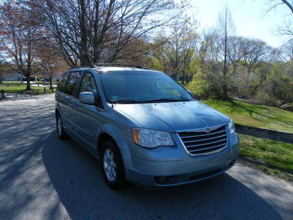 2008 Chrysler Town & Country Touring All Options Must Be Seen for sale in East Providence, RI – photo 2