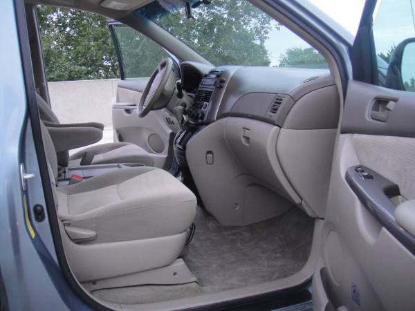 2009 TOYOTA SIENNA LE for sale in Arlington, District Of Columbia – photo 7