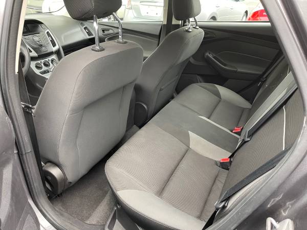 2012 FORD FOCUS SE SEDAN - cars & trucks - by dealer - vehicle... for sale in Milford, CT – photo 12