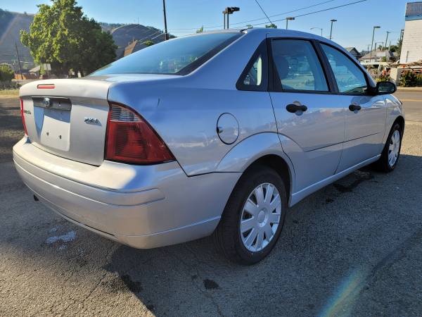 2004 Ford Focus (Clean Title - 140k Miles) - - by for sale in Roseburg, OR – photo 4