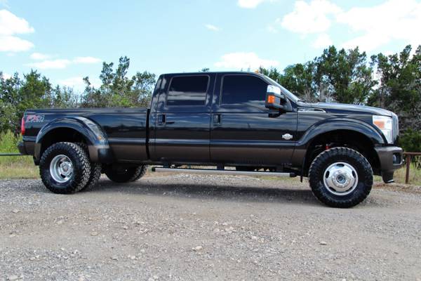 2015 FORD F350 KING RANCH 4X4 - BLK ON BLK - NAV ROOF- NEW 35" TOYO MT for sale in Liberty Hill, TX – photo 13