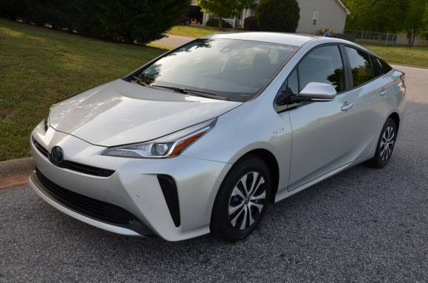 2019 Toyota Prius HYBRID ONLY 5K miles! Leather Seats - cars & for sale in Inman, SC
