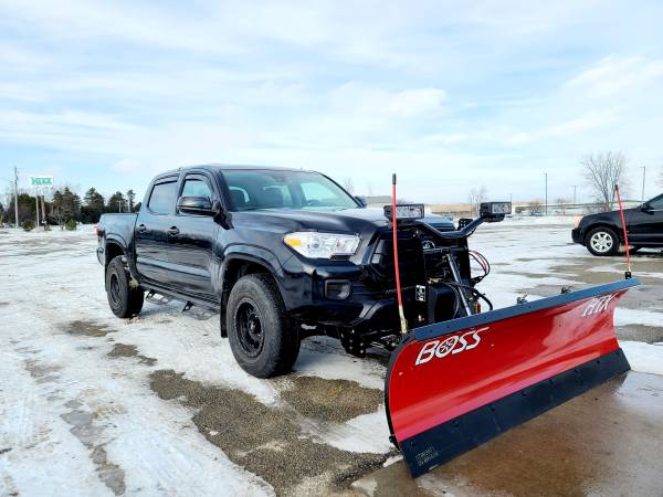 2022 Toyota Tacoma TRD Sport - - by dealer - vehicle for sale in Neenah, WI – photo 10
