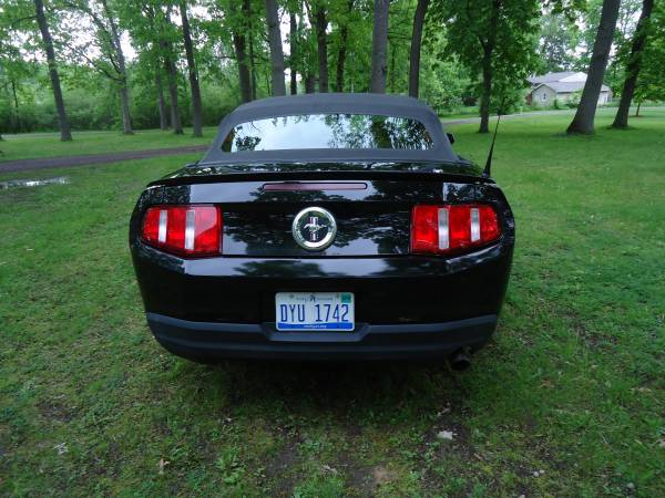 Ford Mustang Convertible for sale in Jackson, MI – photo 4