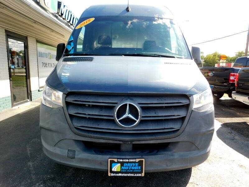 2019 Mercedes-Benz Sprinter 3500 XD 170 V6 High Roof Crew Van RWD for sale in CRESTWOOD, IL – photo 3