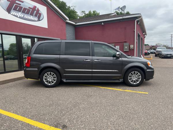 2016 Chrysler Town Country Touring-L - - by dealer for sale in South St. Paul, MN – photo 8