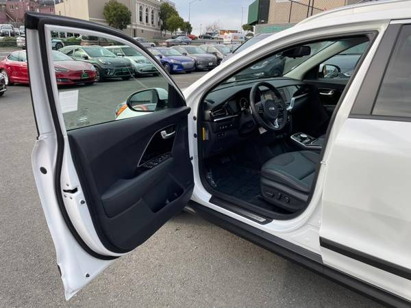 2020 Kia Niro EV ex premium ev specialist-peninsula for sale in Daly City, CA – photo 11