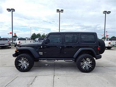 2018 JEEP WRANGLER UNLIMITED SPORT- LIFTED RIMS AND TIRES!! ONLY 4K MI for sale in Norman, OK – photo 3