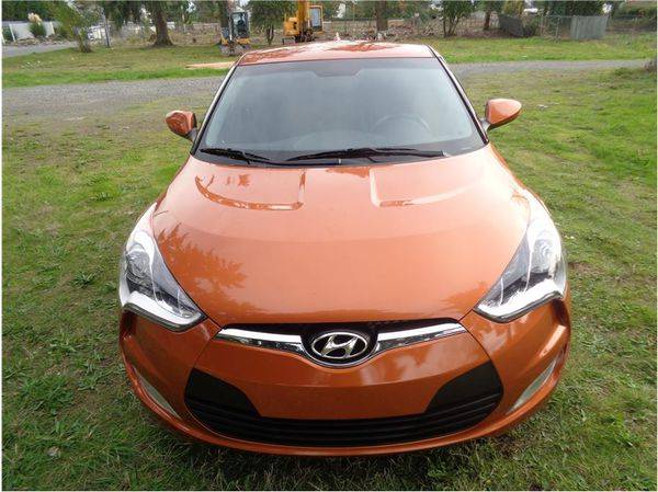 2017 Hyundai Veloster Value Edition Coupe 3D FREE CARFAX ON EVERY... for sale in Lynnwood, WA – photo 4