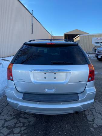 2008 Chrysler Pacifica AWD w/3rd row - - by dealer for sale in Berthoud, CO – photo 4