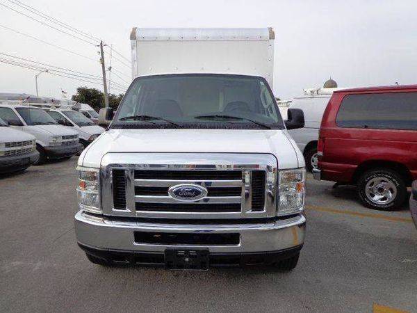 2008 Ford E-Series Chassis *Box Truck**Utility Truck**Delivery Truck* for sale in Opa-Locka, FL – photo 2