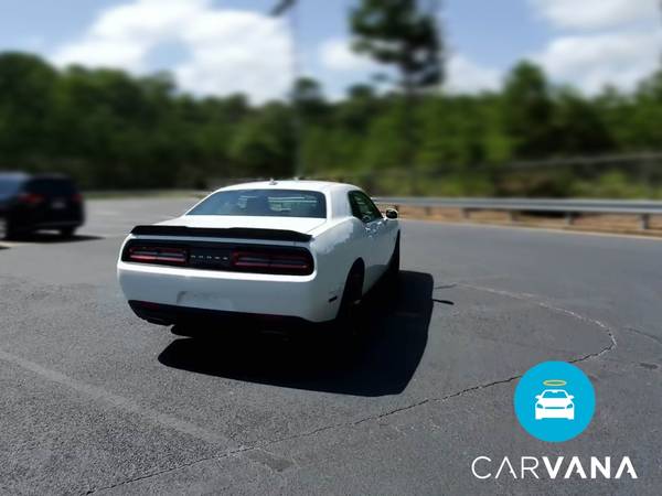 2019 Dodge Challenger R/T Scat Pack Coupe 2D coupe White - FINANCE -... for sale in Lakeland, FL – photo 9
