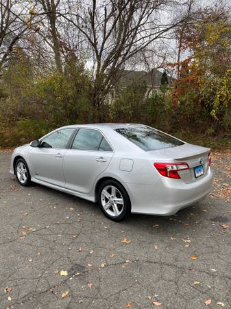 2014 Toyota Camry Hybrid SE Limited Edition - Low Miles - 1 Owner -... for sale in Milford, CT – photo 3