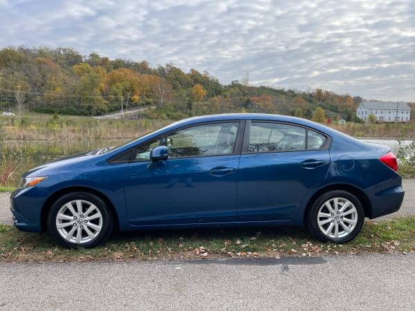 2012 Honda Civic EX Sedan - Auto, Loaded, Moonroof, 105k for sale in West Chester, OH – photo 4