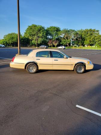 1998 Lincoln Town Car Cartier for sale in Bohemia, NY – photo 8
