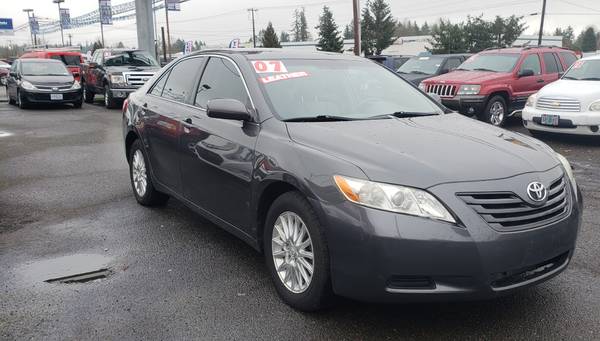 2007 Toyota Camry Sedan LE, Magnetic Gray Met. w/ Grey Leather, Auto! for sale in Hillsboro, OR – photo 4
