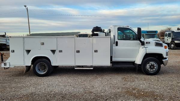 2009 GMC 5500 14ft Service Utility PTO Air Compressor Bed 8 1L Gas for sale in Oklahoma City, OK – photo 5