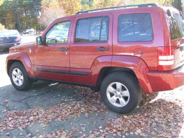 2011 Jeep Liberty Sport 4x4 4dr SUV 95008 Miles for sale in Turner, ME – photo 9