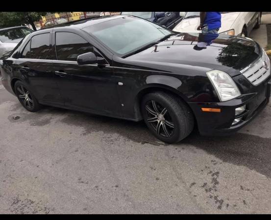 🚨Adult driven 2006 STS4 Cadillac V8 fully loaded 🚨NO Lights on dash‼️ for sale in Naperville, IL – photo 2
