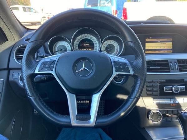 2012 Mercedes-Benz ONE OWNER LOW MILES NEW CONDITION - cars & for sale in Garden City, SC – photo 11