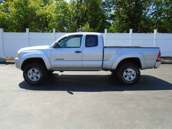 2005 TOYOTA TACOMA SR5 ACCESS CAB 2 7L 4 CYL 5 SPD MANUAL - cars & for sale in Barre, VT – photo 4