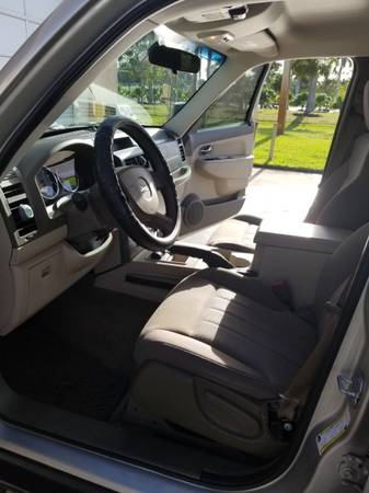 Nice looking Jeep liberty 4x4 2009 for sale in Port Saint Lucie, FL – photo 12