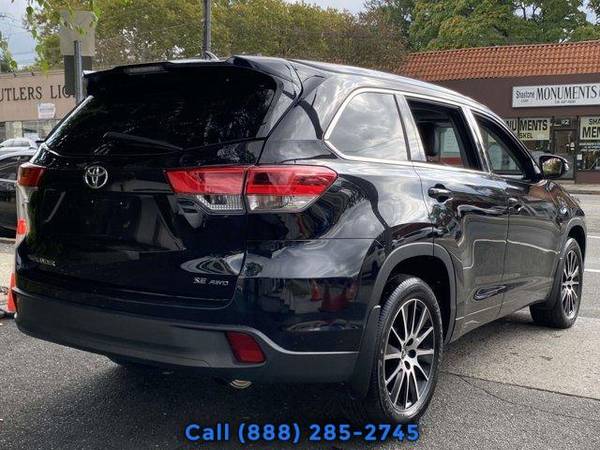 2017 Toyota Highlander SE - - by dealer - vehicle for sale in Great Neck, NY – photo 3