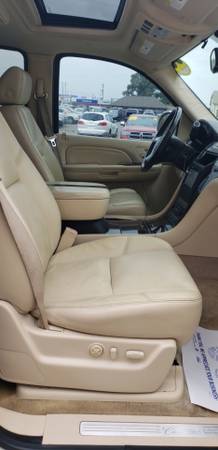 NICE!!!2008 Cadillac Escalade AWD 4dr for sale in Chesaning, MI – photo 9