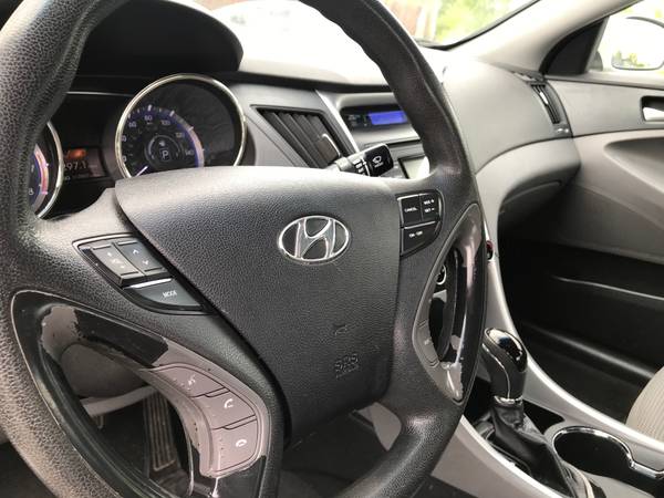 2011 Hyundai Sonata GLS ((AS LOW AS $500 DOWN)) for sale in Inwood, WV – photo 17