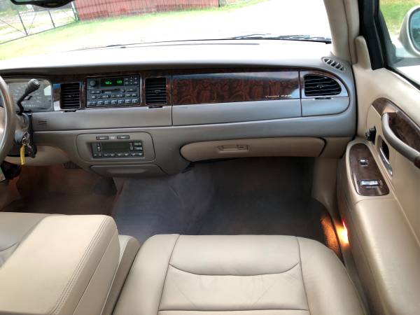 Lincoln Town Car 60K Excellent Shape for sale in TAMPA, FL – photo 19