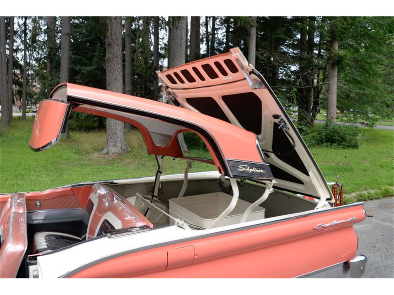 For Sale at Auction: 1959 Ford Skyliner for sale in Saratoga Springs, NY – photo 8