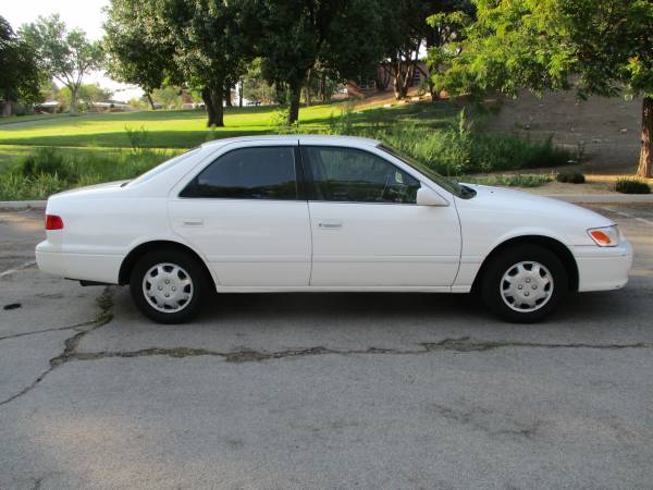 2000 Toyota Camry LE, FWD, auto, 4cyl. 189k miles, loaded, EXLNT... for sale in Sparks, NV – photo 2