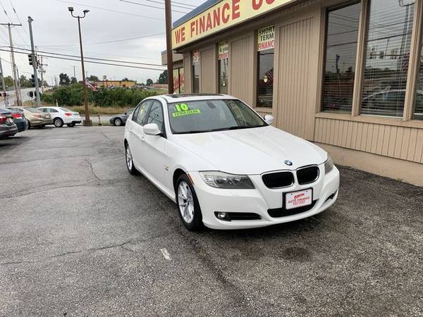 2010 BMW 3-Series 328i xDrive Sedan 4D - - by dealer for sale in Raytown, MO – photo 3