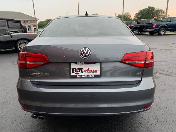 2015 Volkswagen Jetta SE - Leather & Sunroof - 42,000 miles! for sale in Oak Forest, IL – photo 6