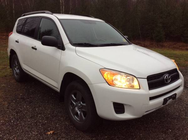 09 Toyota RAV4. New Sticker! No Rust! - cars & trucks - by owner -... for sale in Windham, ME – photo 2